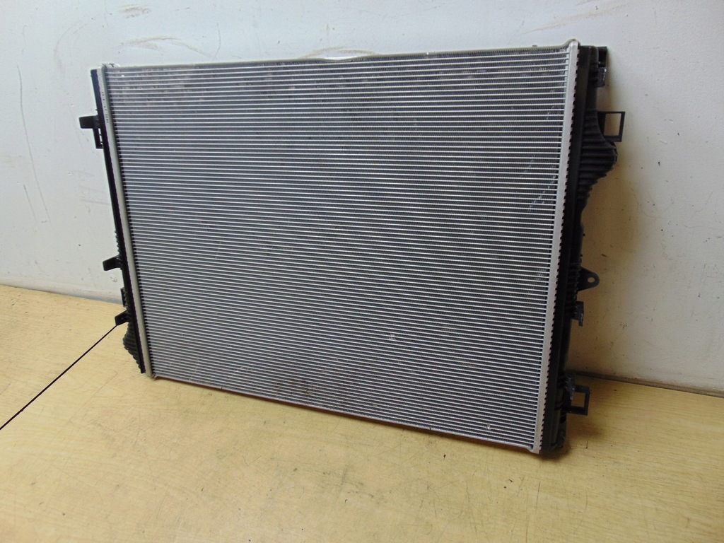 фото №9, Радиатор wody mercedes c63 s63 amg w206 a0995008501