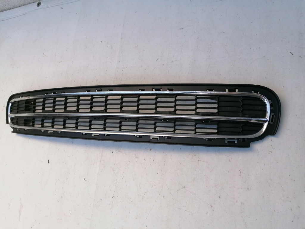 фото №2, Mini cooper r56 решітка середня бампера перед