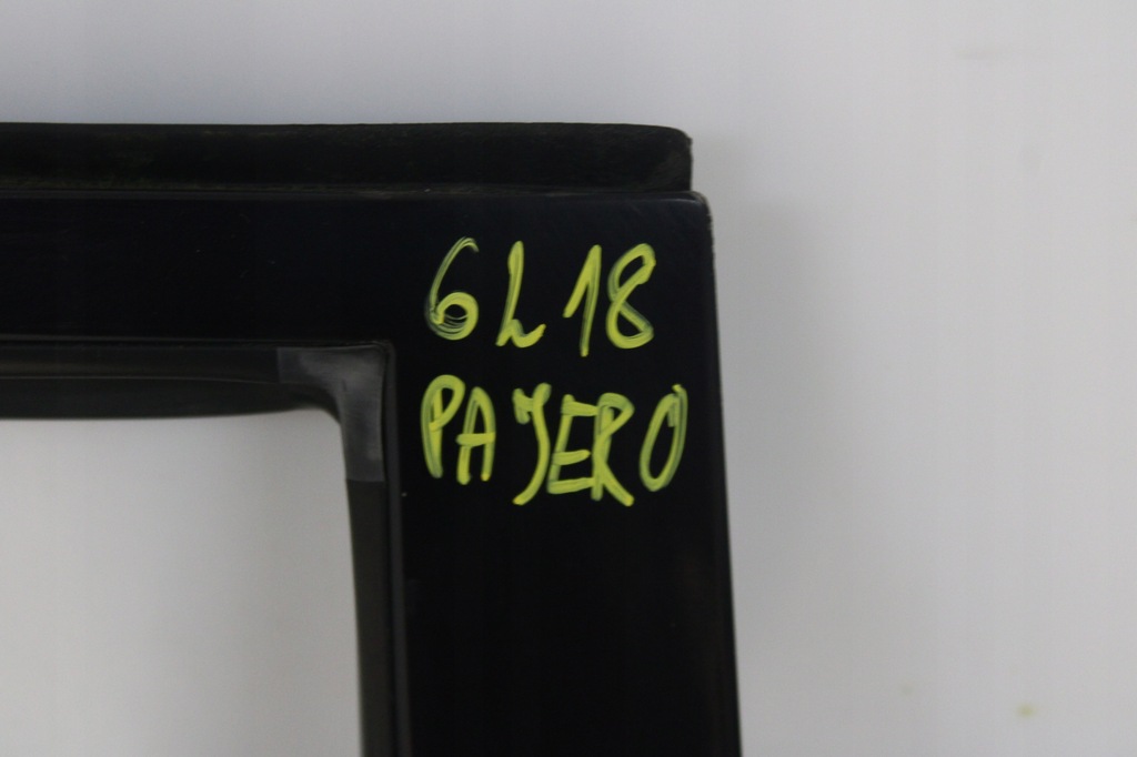 фото №11, Mitsubishi pajero iv 2006r- двері праве задні правий задня x24b - код лакофарбового покриття