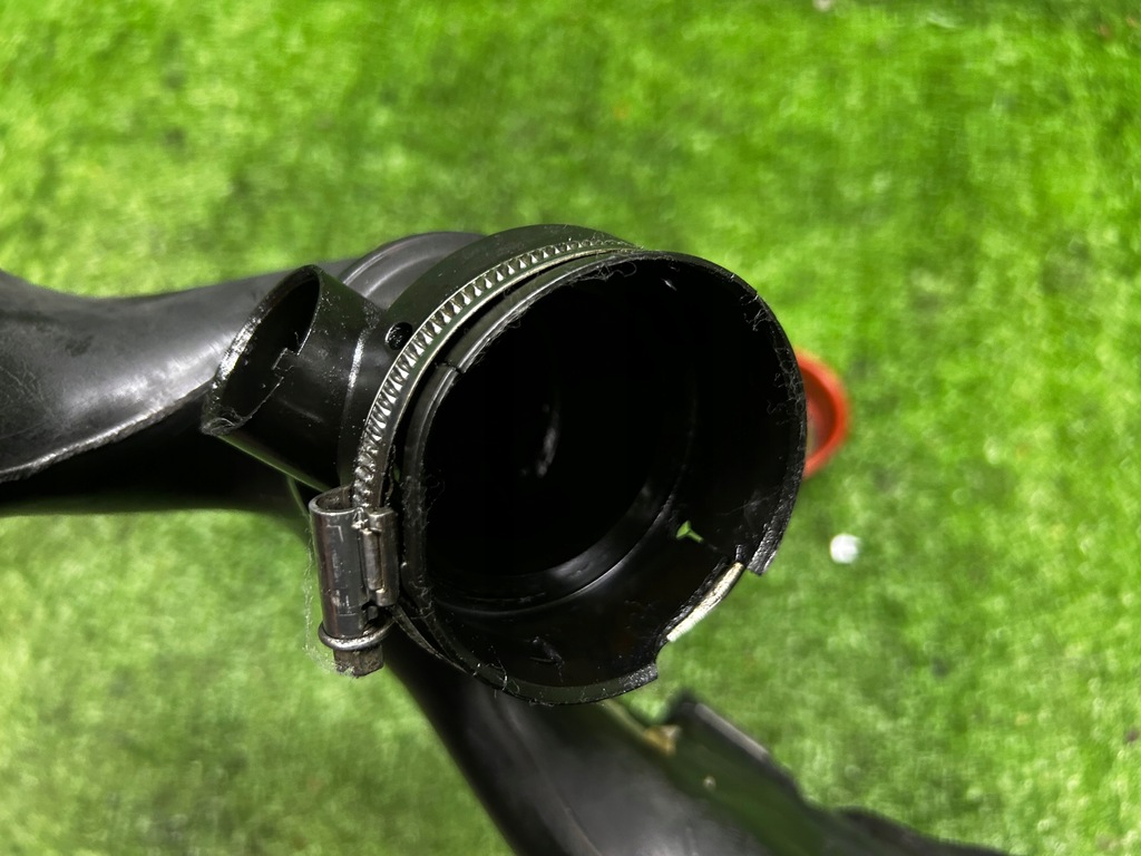 фото №8, Расходомер воздухозаборник воздуха mercedes 3.0 cdi v6 a6420943497