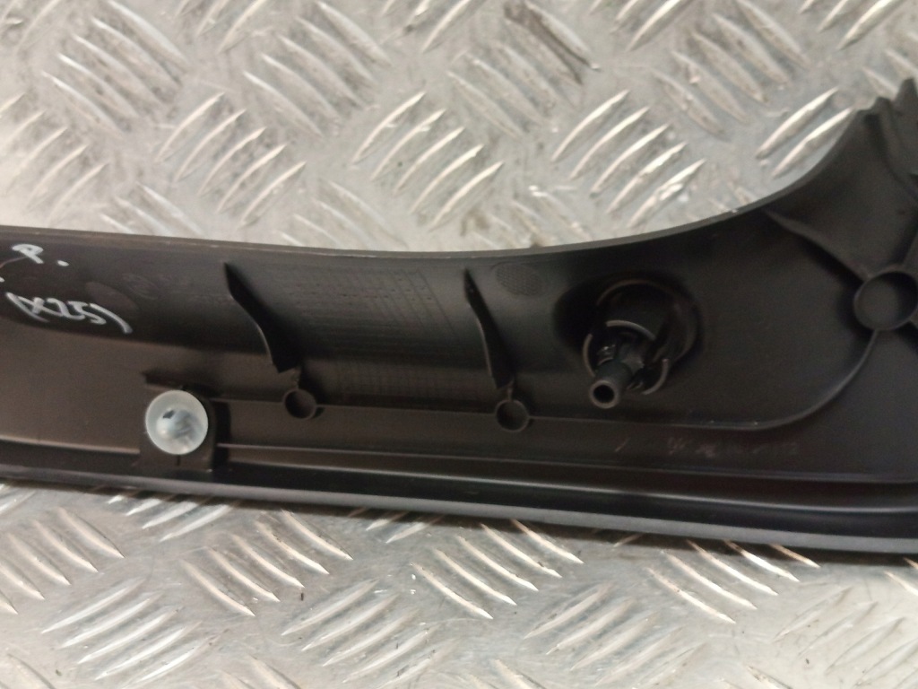 Bmw f40 f70 накладка оббивка кришки багажника правий 7456058 Ціна