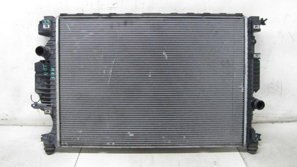 Купити Ford mondeo mk5 2.0 гібрид радіатор води 14-