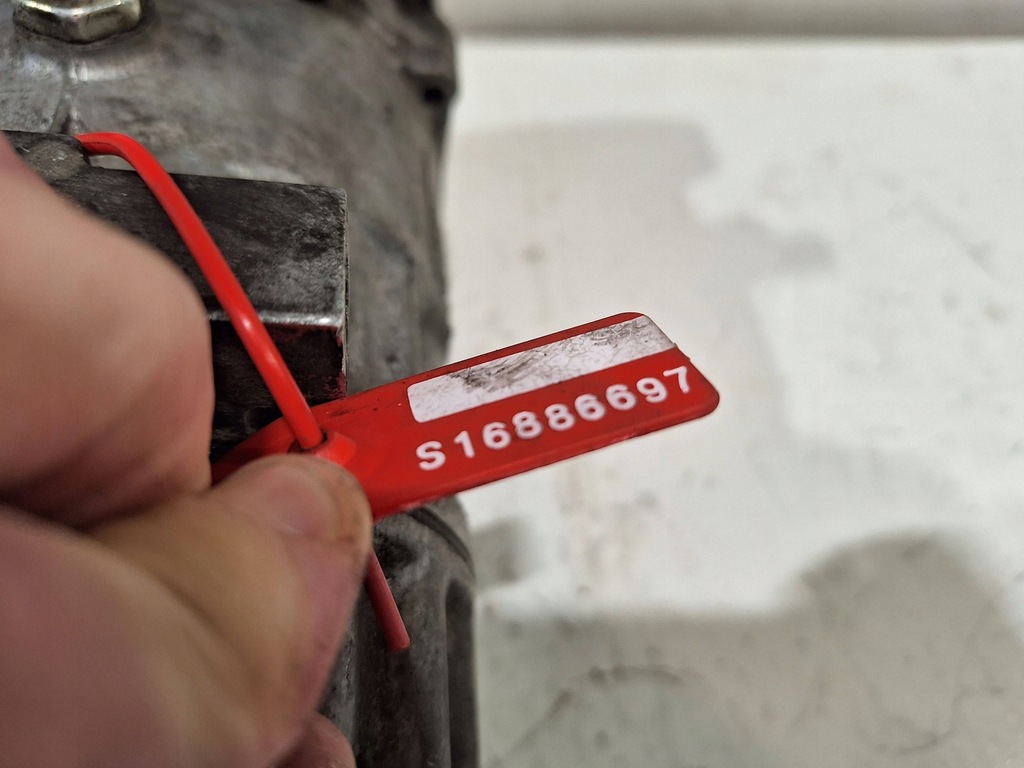 фото №11, Компрессор кондиционера 8200866440 dacia logan i 1.5 dci 04-