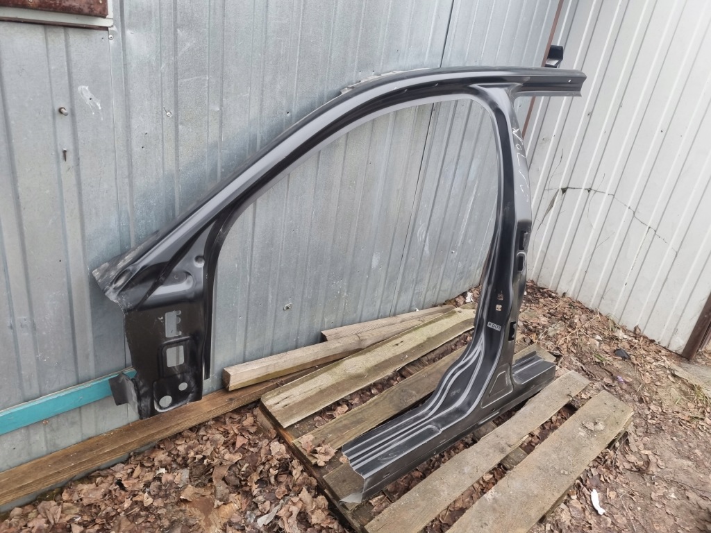 фото №5, Volvo v70 xc70 xc 70 порог левый блок двигателя обшивка