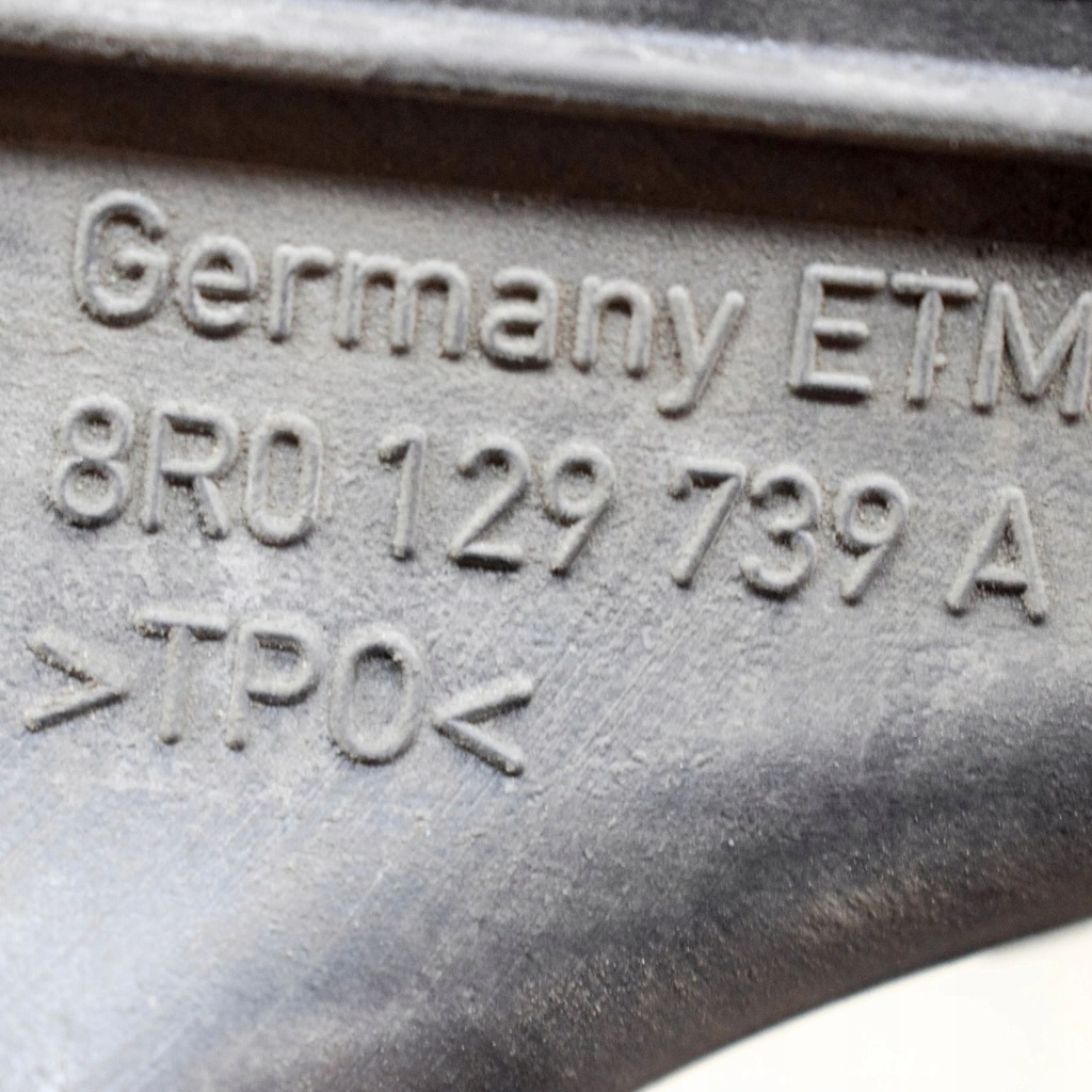 фото №6, Audi a5 8t 8f 2015 частина труби впуску повітря