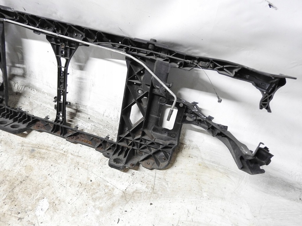 фото №13, Hyundai i30 i hb 07-12 pas передний усилитель 64101-2r000