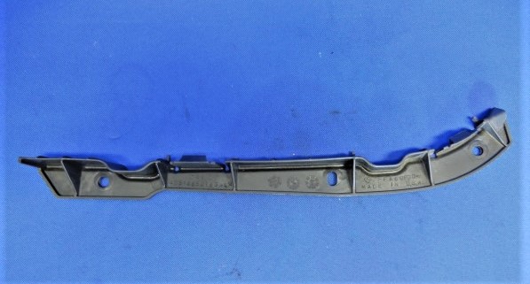 фото №1, Напрямна бампера лівий задня mercedes r klasa w251