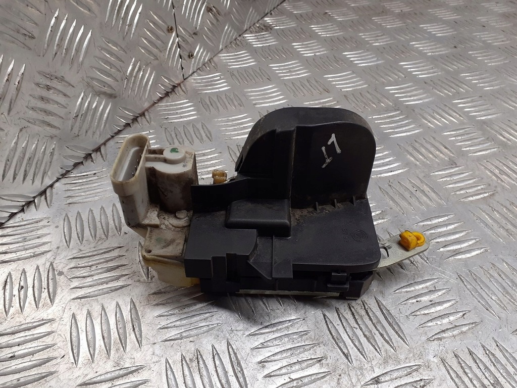 фото №1, Замок дверь центральный левый задняя alfa romeo 147