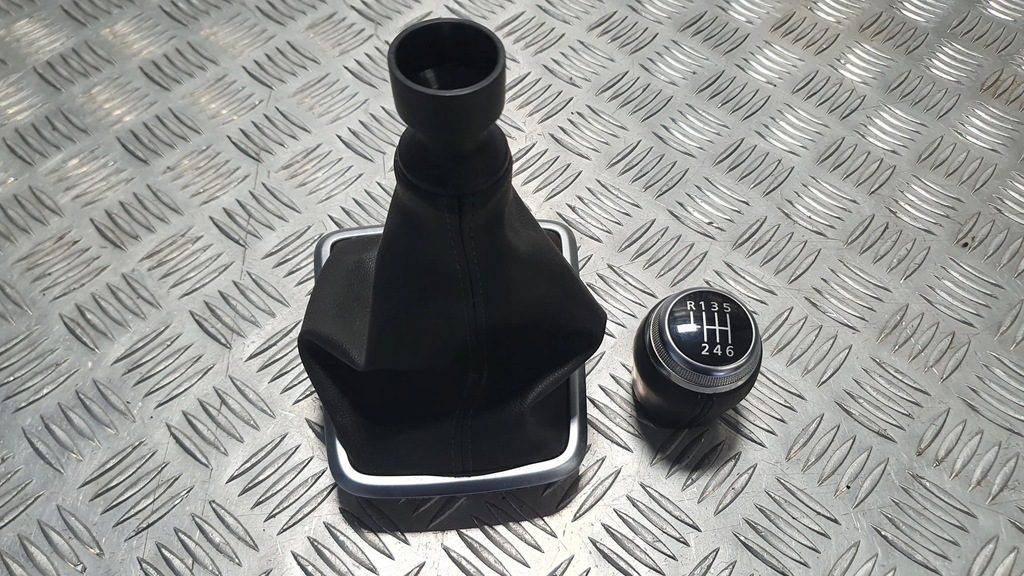 фото №1, Чехол ручка передач механическая коробка передач dacia duster ii 17-