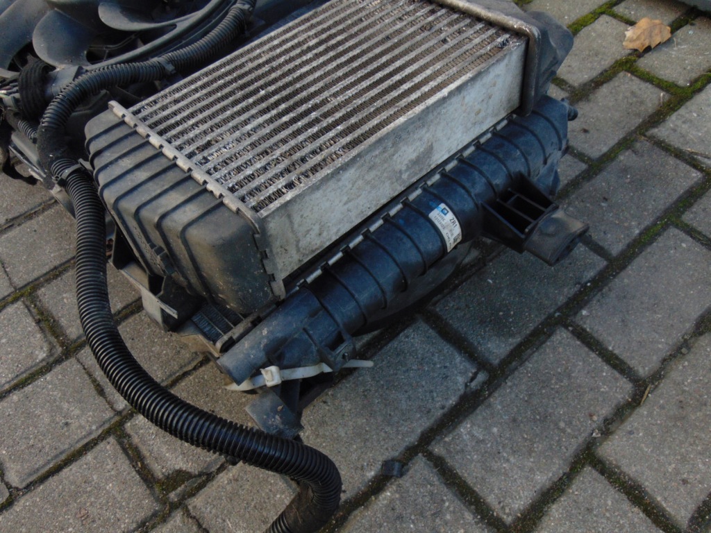 Радиатор воды кондиционера вентилятор opel astra 3 h рестайлинг  1.7cdti европа Недорого