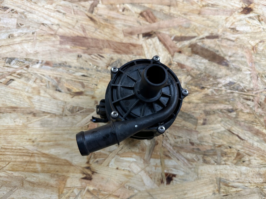 фото №9, Додаткова насос wody volvo xc40 32257968 2017-