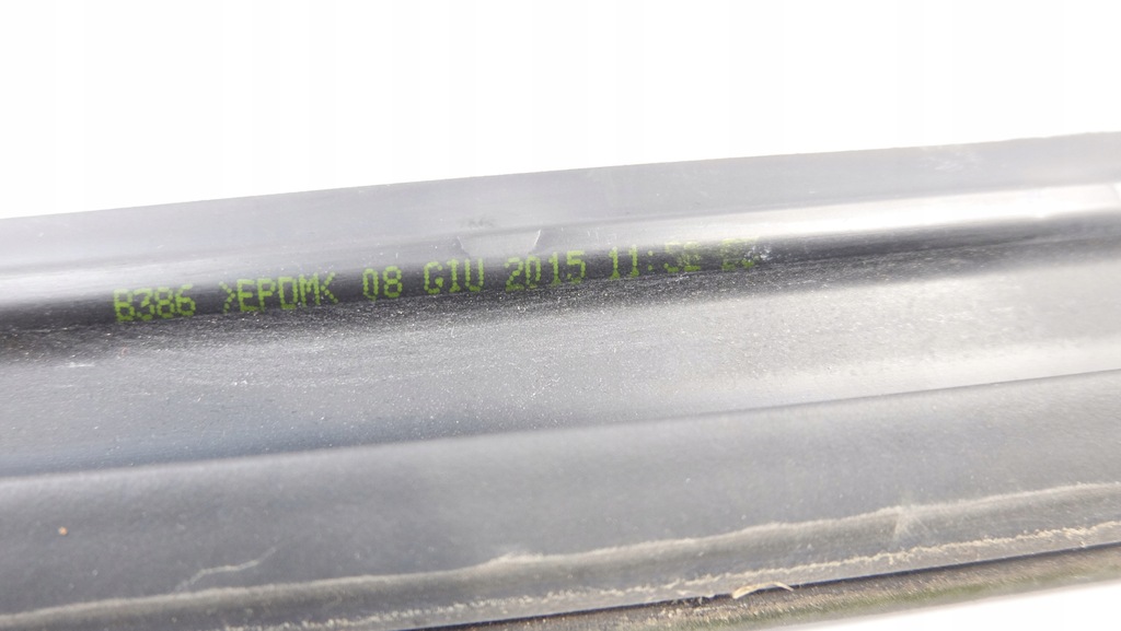 фото №9, Alfa romeo giulietta прокладка дверь правый перед хром