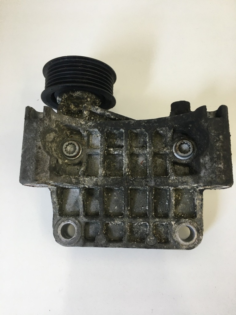 Купити Кронштейн генератора audi a6 c6 3.0 tdi bmk 059903143k