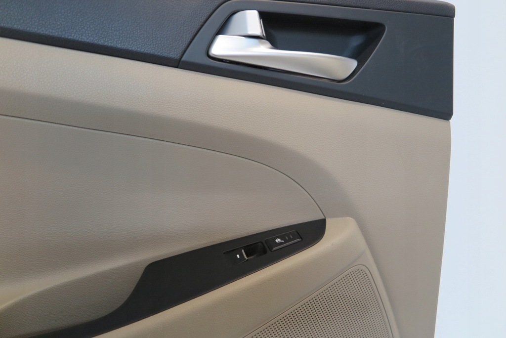 фото №6, Обивка обшивка дверь задняя левая hyundai tucson iii