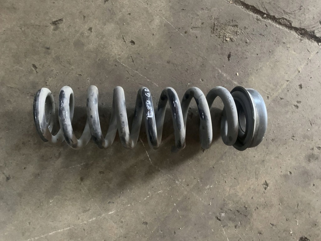 фото №1, 2014 bmw x1 e84 пружина задняя