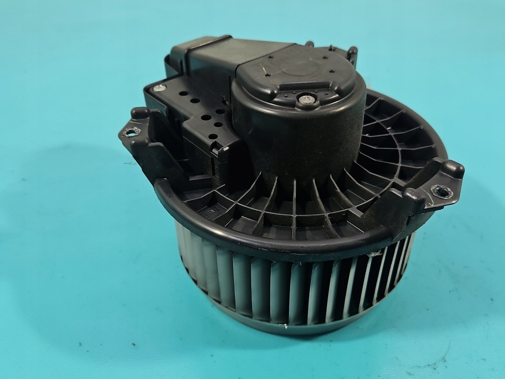 фото №1, Воздуходувка обдув вентилятор toyota rav4 iii 05- 272700-8043 europa