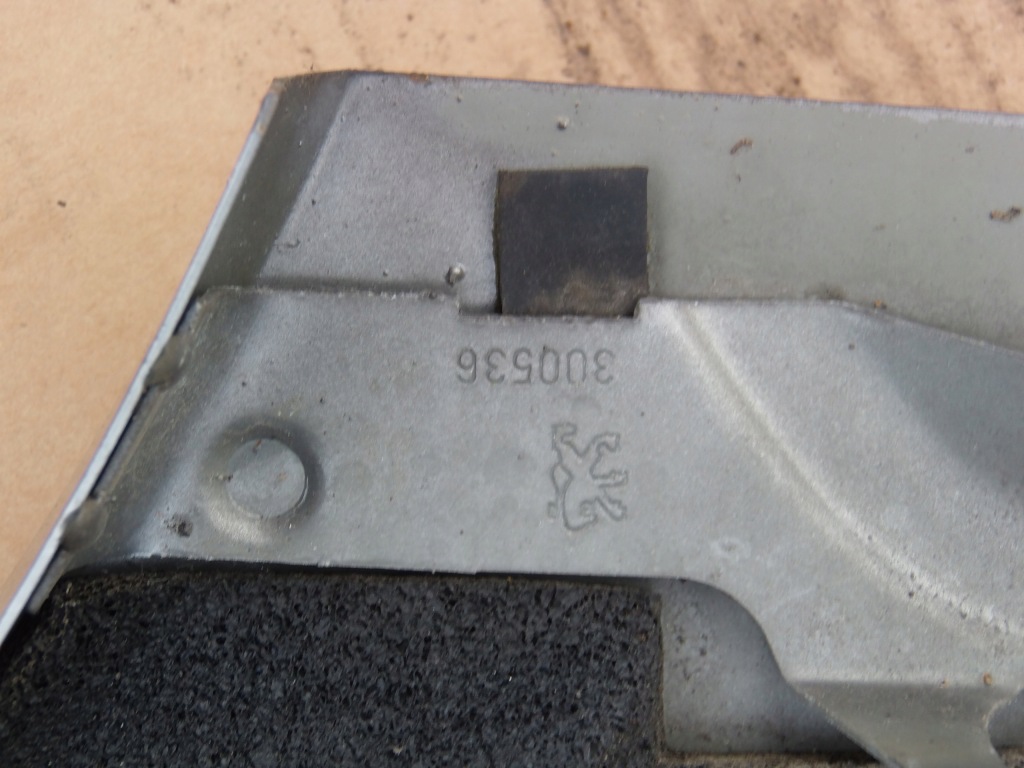 фото №4, Молдинг захист стійка права peugeot 607