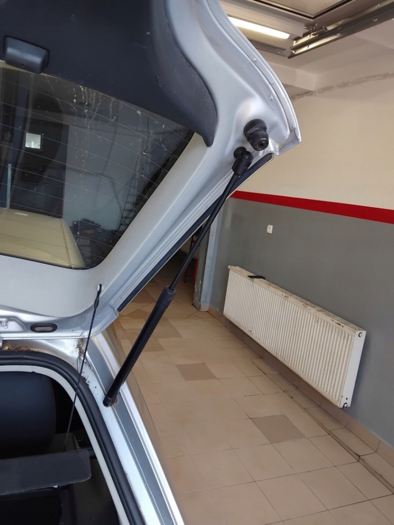 фото №14, Привод крышки багажника vw polo 9n 9n3 версия 3d 5d 6q6827550c