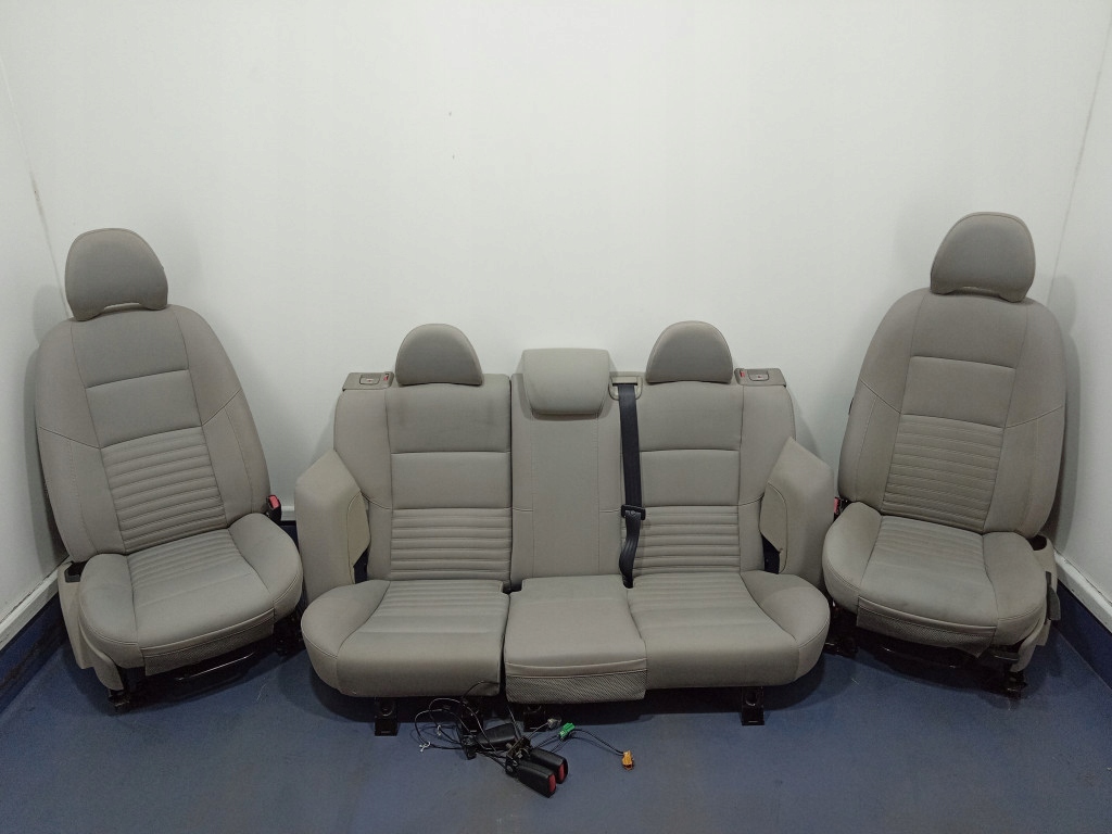 фото №1, Volvo s40 ii lift 07-12 сиденья заднее сиденье комплект