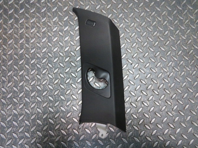 фото №1, Обшивка стійка праве 6981710 bmw e70 x5