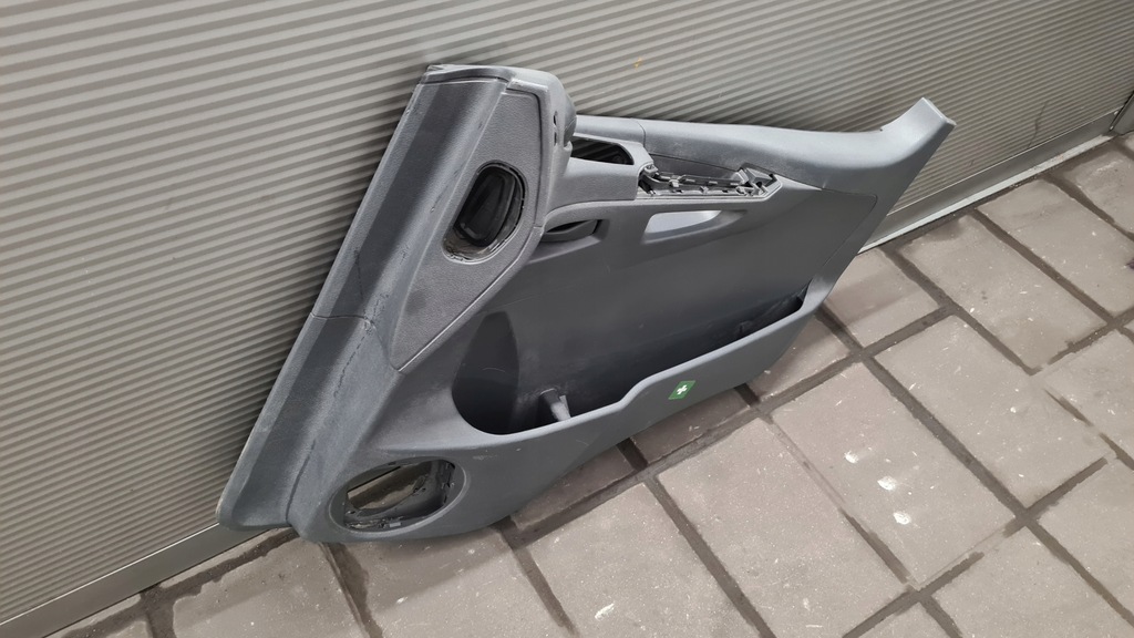 фото №2, Mercedes atego обивка дверь правая