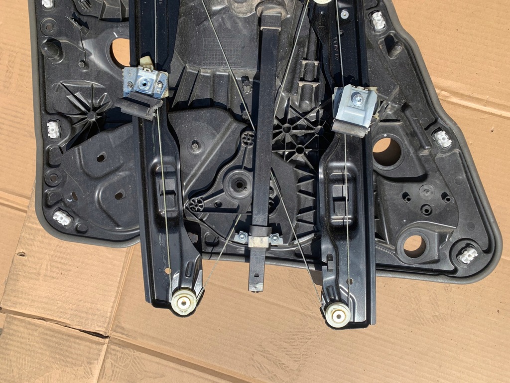 фото №7, Подъемник стекло правый задняя porsche cayenne 7p5 ii