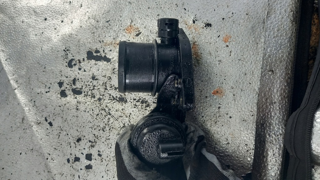 фото №3, Дросельна заслінка volvo v40 03r hb