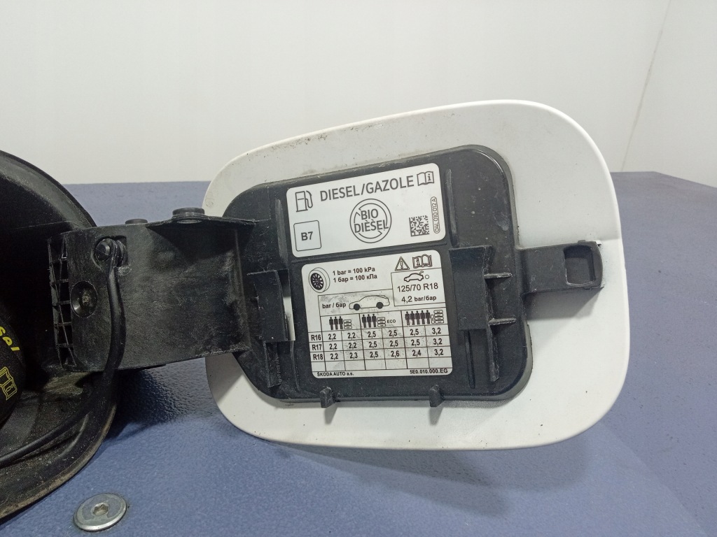 фото №3, Skoda octavia iii кришка заливна горловина пального 5e0809702d lf9e