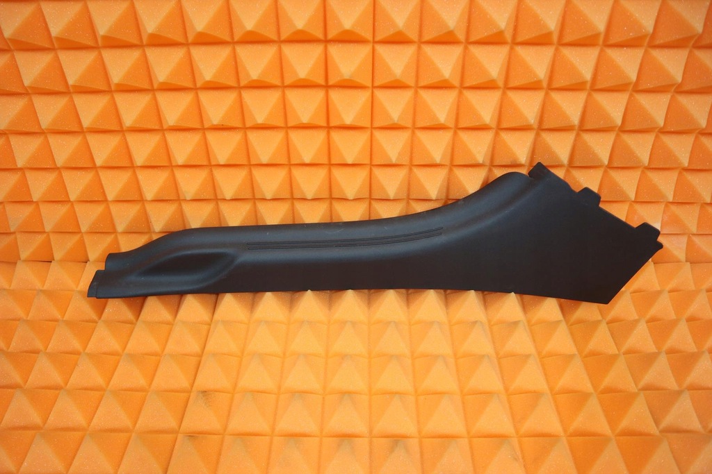 фото №1, Volvo c30 молдинг накладка порог правая 30740078