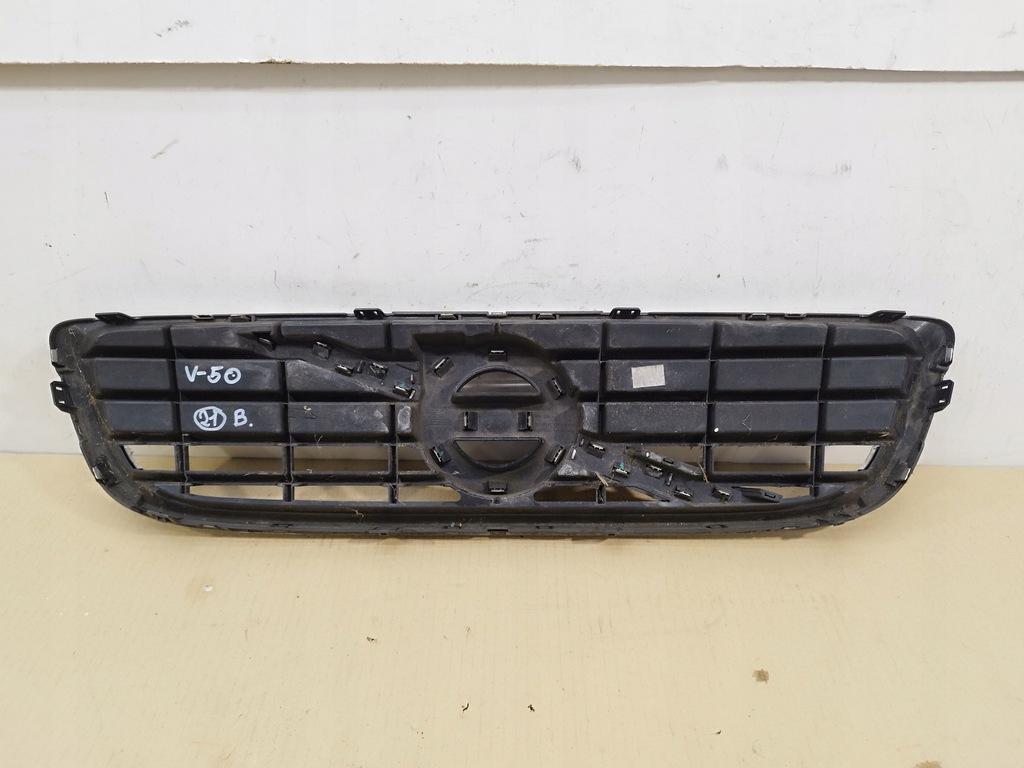 фото №8, Решітка радіатора решітка радіатора бампер перед volvo v50 s40 ii lift lata 2007-2012 31290537