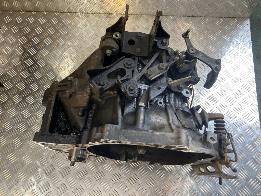 фото №1, Коробка передач передач 4x4 rav4 iv 12- 2.2 d4d