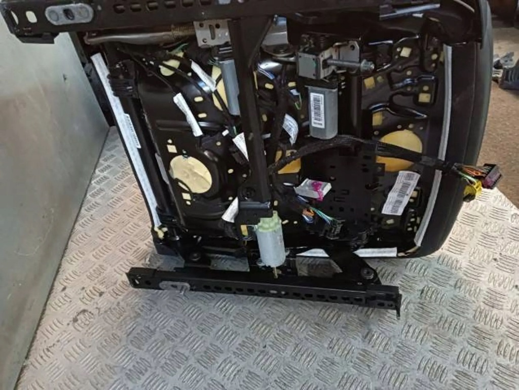 фото №10, Skoda superb iii сидіння пасажира правий перед