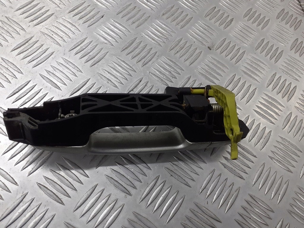 фото №3, Ручка правая задняя наружная corolla e12 1c0