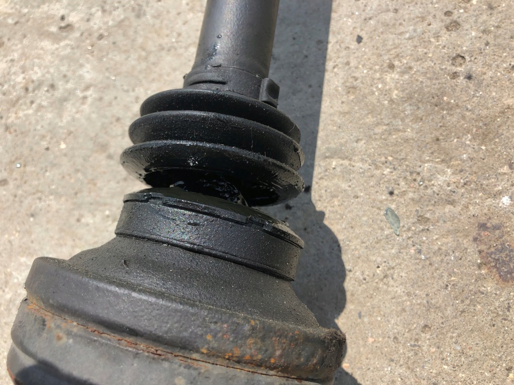 Приводной вал mercedes cls w219 w211 63 6.3 amg Недорого