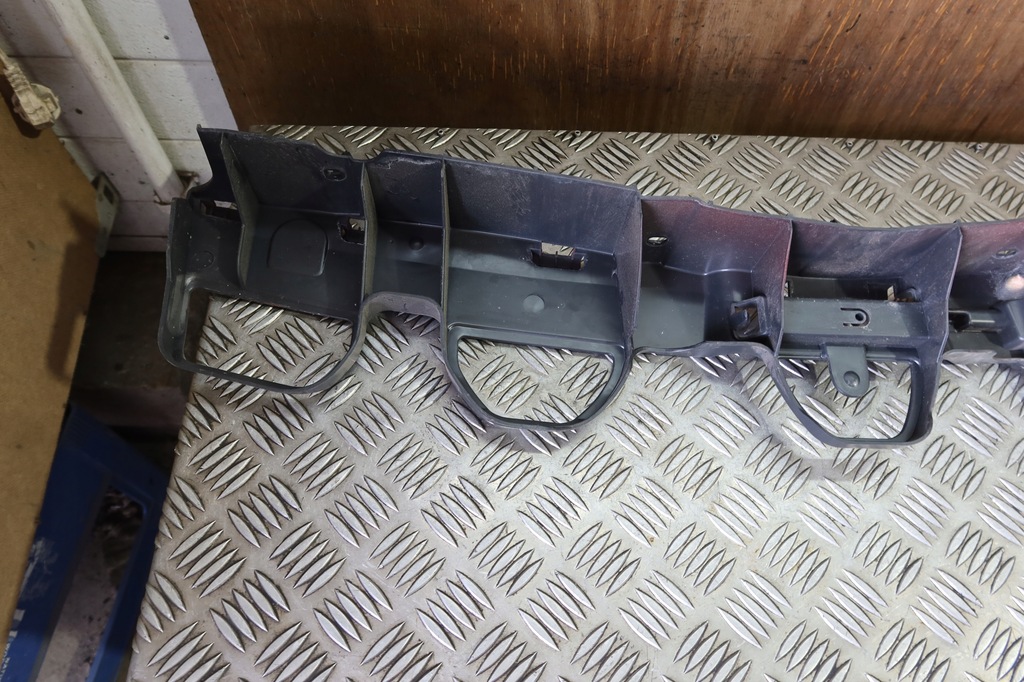 фото №9, Направляющая бампера задняя megane iv 850323413r