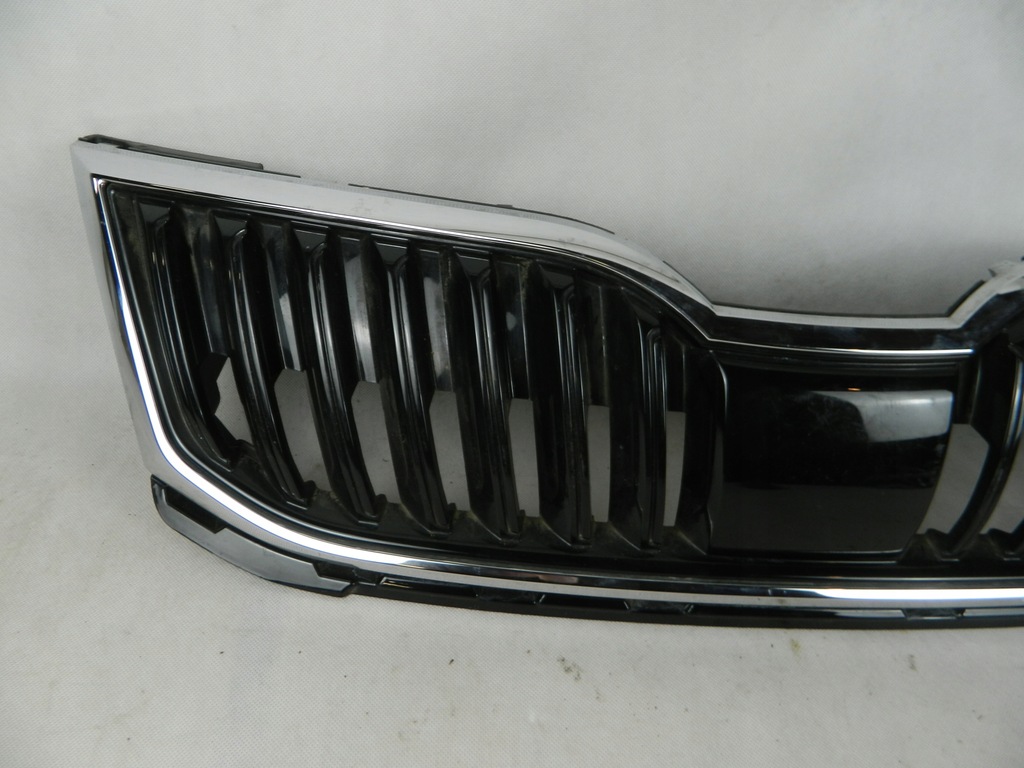 фото №8, Решітка радіатора решітка радіатора передній перед skoda octavia iii хром