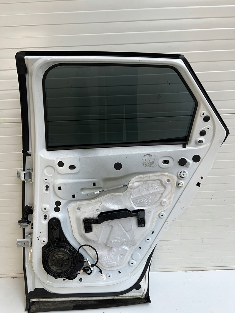 фото №7, Дверь правый задняя задние peugeot 3008 ii 2