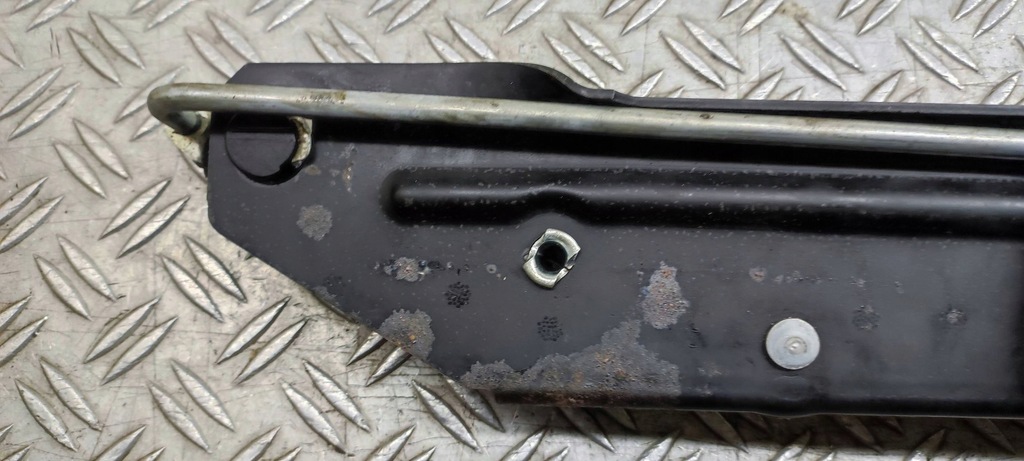 фото №6, Audi q7 4l 2006 домкрат автомобильный