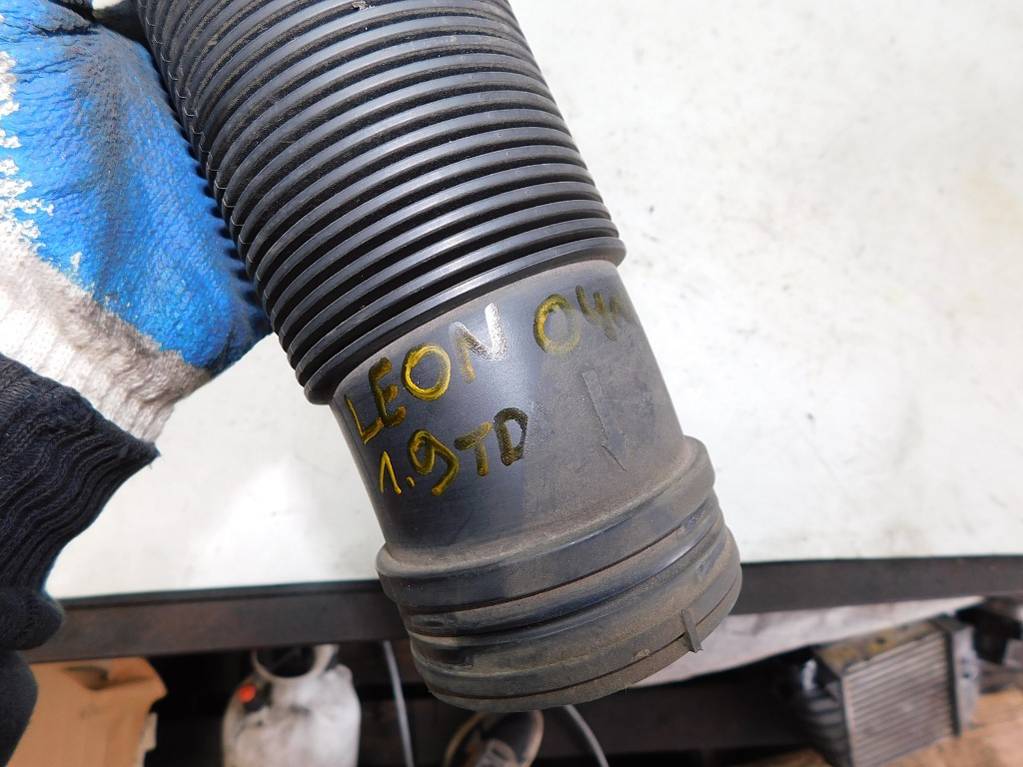 фото №4, Seat leon i 1.9tdi 2004r труба шланг wąż