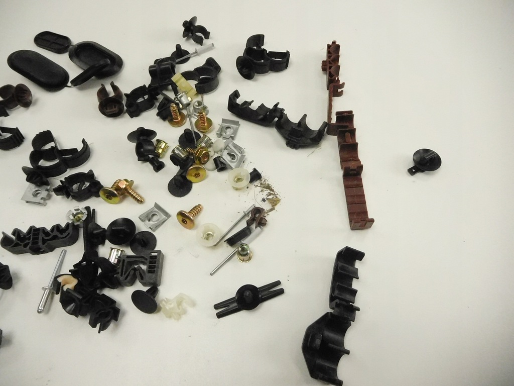 фото №8, Кронштейн бампер перед renault clio 7711172008