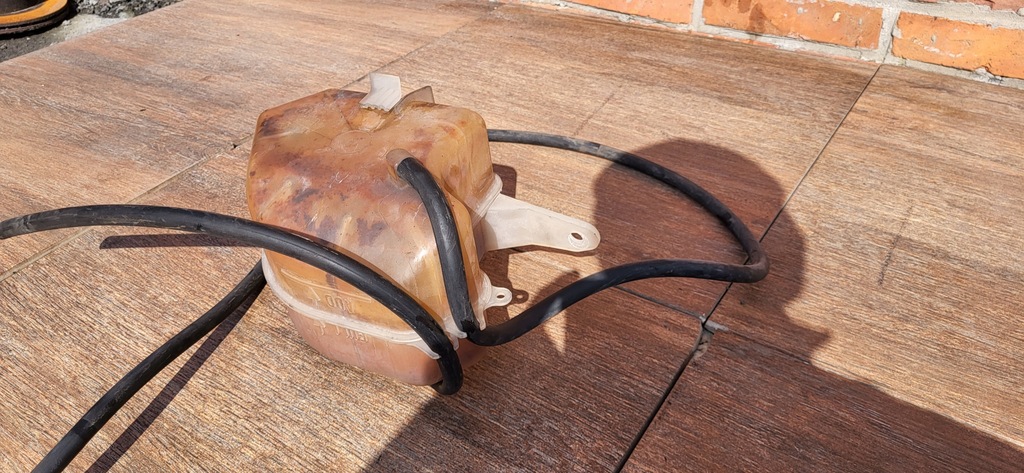 фото №8, Jeep cherokee liberty kj 01-07r 2.4 zbiorniczerk расширительный 52079702ad