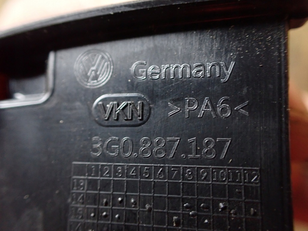 фото №6, Защита заглушка isofix vw passat b8 sedan 2016 2.0 dsg eu 3g0887233a 7174