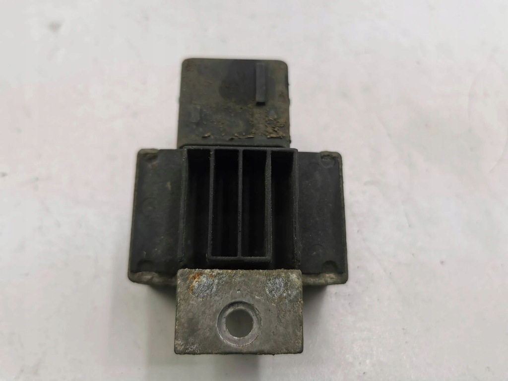 фото №5, Nissan juke i f15 2013 реле