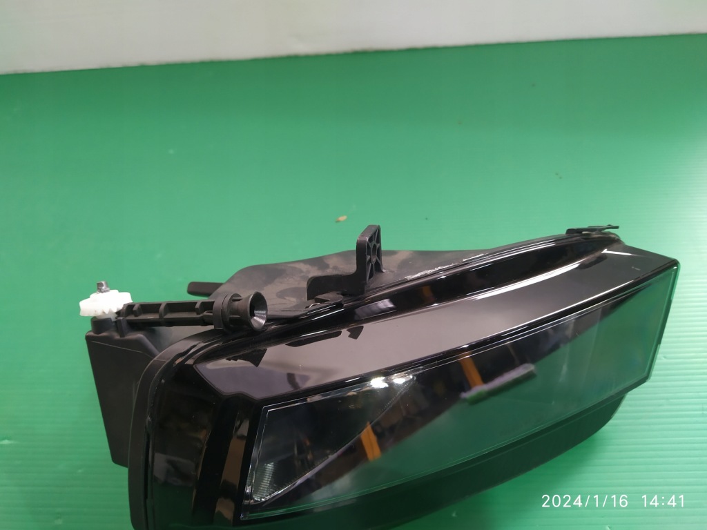 фото №10, Противотуманная фара левый 5g0941661 vw golf vii 2012-2016 oryg