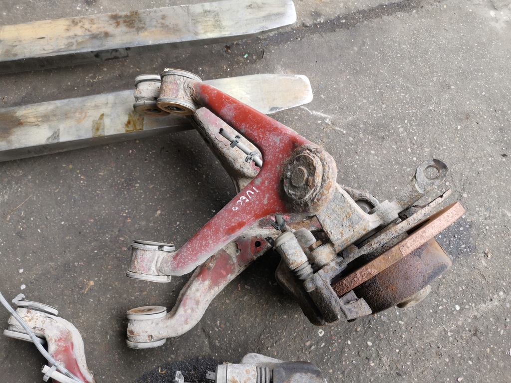 фото №5, Поворотный кулак ступица перед рычаги iveco daily iii 99-