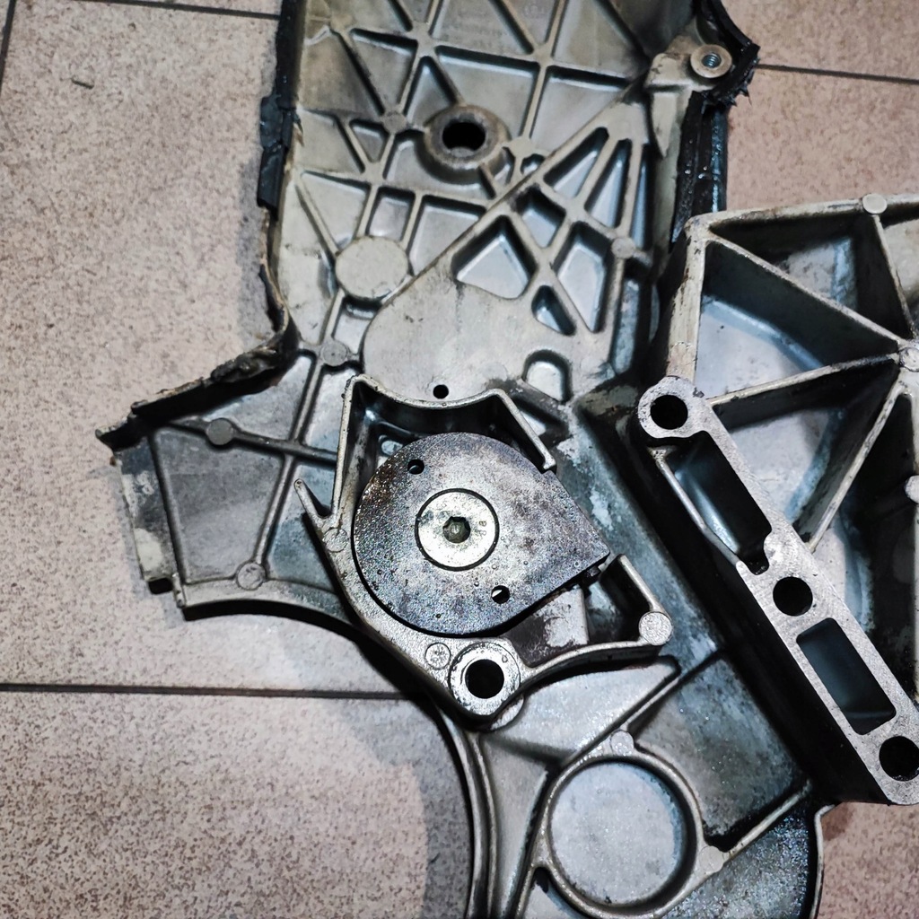 фото №10, Захист розподільного валу права кронштейн віскозний муфта audi a8 d2 4.2 v8