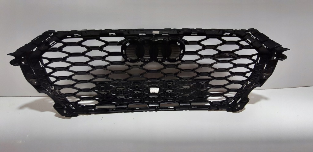 Решётка радиатора решётка радиатора бампера audi q3 s-line quattro 83f853651b в Украине