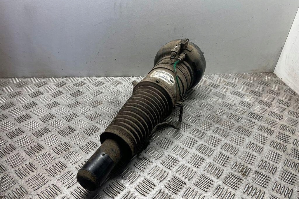 фото №8, Передний правый амортизатор пневматический audi a6 allroad 4gh, 4gj