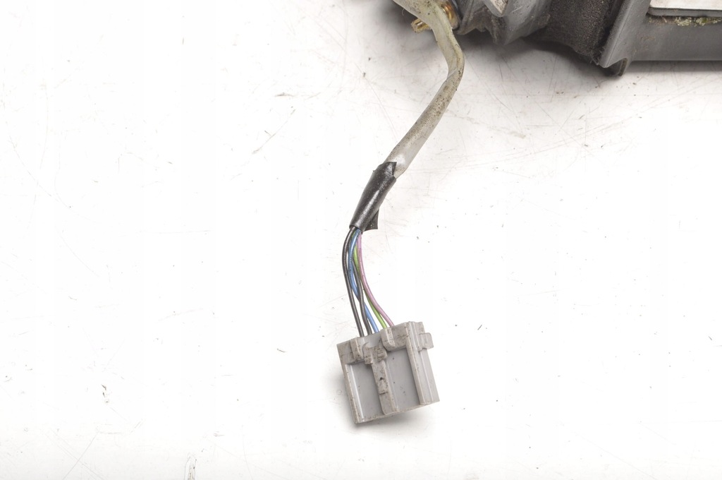 фото №7, Nissan primera p12 зеркало правое 5 pin