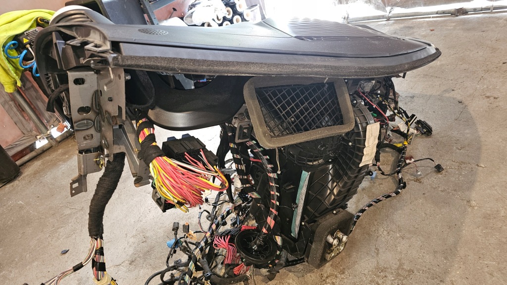 Панель приладів приладова джгут обігрівач комплект twingo 3 0.9turbo в Україні